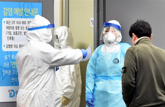 의료진들이 서울의료원에서 코로나19 대응을 준비하는 모습 (사진=서울의료원 제공)