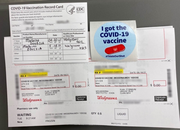 코로나19 백신 접종 후 받은 백신기록 카드 ⓒ포인트경제 시카고통신원