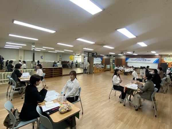 포항상공회의소가 지난 10월 30일부터 11월 16일까지 총 3회에 걸쳐 선린대와 포항대 졸업 예정자 55명을 대상으로 소규모 취업상담회를 열었다. 사진=포항상공회의소(포인트경제)