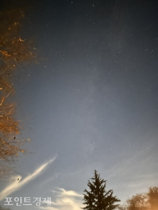 캠핑장에서 올려다본 밤하늘ⓒ포인트경제 박진우