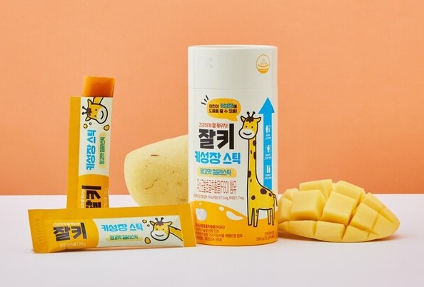 빙그레, 어린이 키 성장 건기식 '잘키 키성장 스틱' 출시